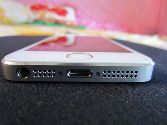 Iphone 5s gold full box