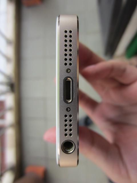 Iphone 5s gold full box - 1