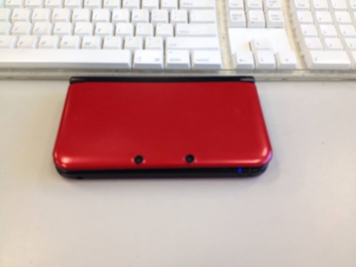 3DS XL Hinge snapped off on me without ever being dropped or damaged, is there a fix? r/3DS