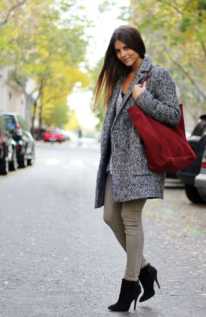 street_style-burgundy-oversize_coat-trendytaste