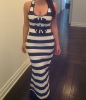 Kim-Kardashian-Striped-Maxi-Dress-Kardashian-Kollection-492x4921.jpg